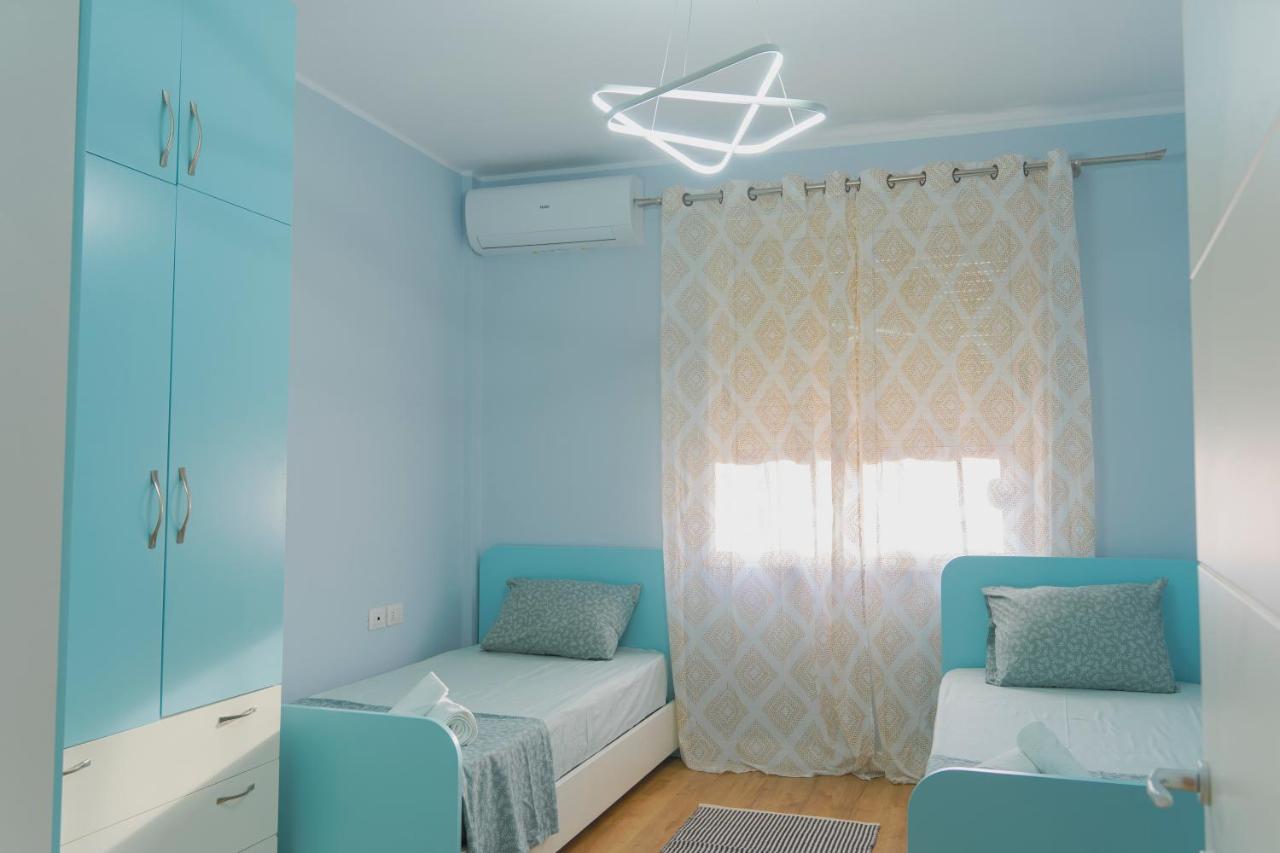Cane Apartment New Bazaar Tirana Bagian luar foto