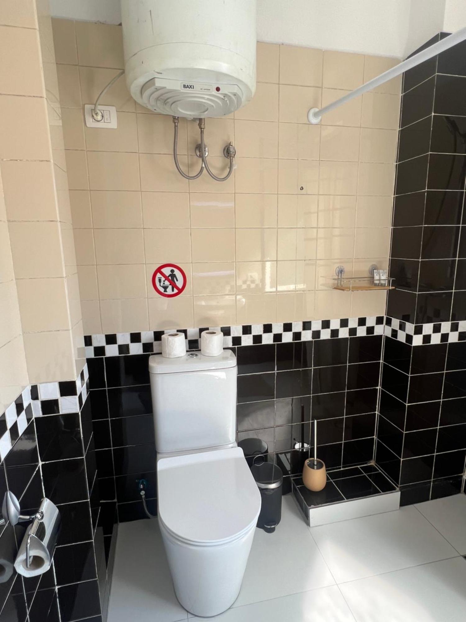 Cane Apartment New Bazaar Tirana Bagian luar foto